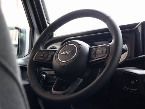 New 2025 Jeep Gladiator Sport image 43