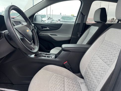 Used 2023 Chevrolet Equinox LT image 9