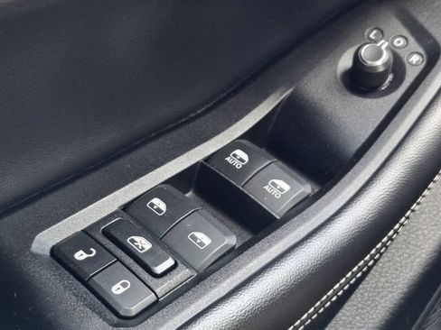 Used 2024 Jeep Grand Cherokee L Laredo RWD image 30