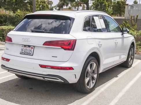 Used 2023 Audi Q5 2.0T Premium w/ Convenience Package AWD/4WD image 10
