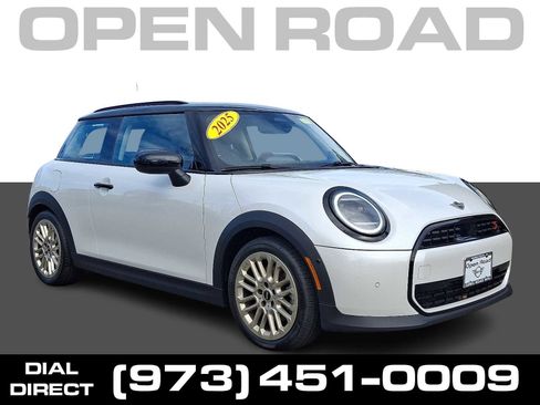 Used 2025 MINI Cooper S image 1