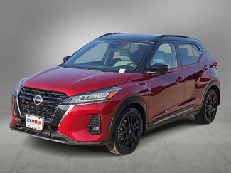Used 2023 Nissan Kicks SR w/ SR Premium Package FWD video 4