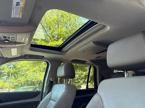 Used 2020 Chevrolet Tahoe LT AWD/4WD image 10