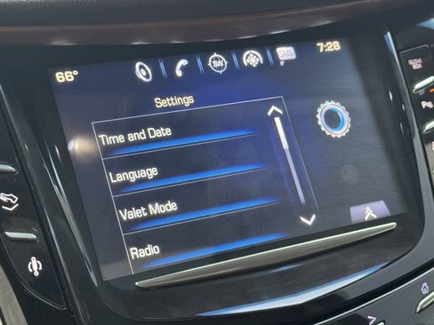 Used 2016 Cadillac Escalade Premium RWD image 18