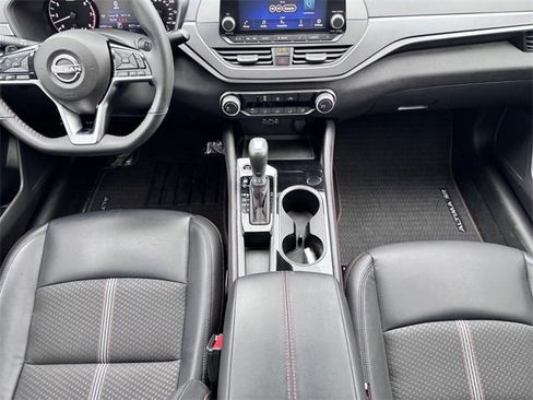 Used 2024 Nissan Altima 2.5 SR image 24