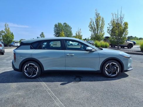 New 2026 Kia K4 EX FWD image 2