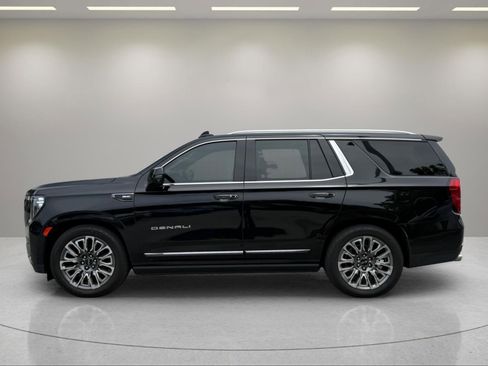Used 2023 GMC Yukon Denali Ultimate AWD/4WD image 14