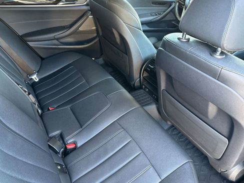 Used 2023 BMW 530e xDrive image 23