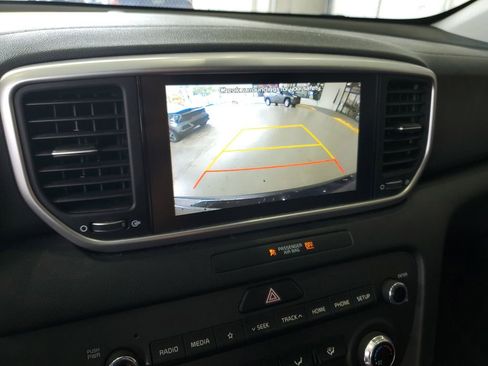 Used 2022 Kia Sportage LX FWD image 28