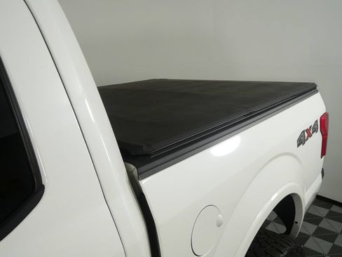 Used 2020 Ford F150 Lariat AWD/4WD image 10