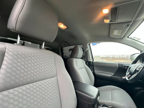 Used 2023 Toyota Tacoma 2WD Double Cab image 16