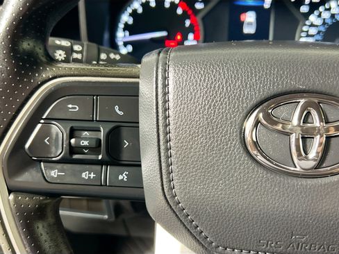 Used 2025 Toyota Tundra SR5 w/ SR5 Convenience Package RWD image 18