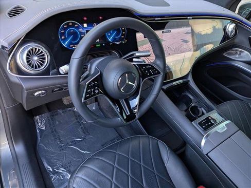 Used 2023 Mercedes-Benz EQS 580 4MATIC SUV image 10