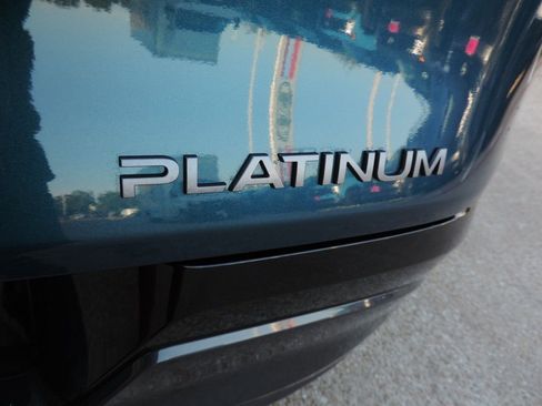 Certified 2025 Nissan Murano Platinum w/ Cargo Package image 21