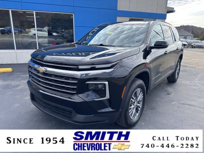 Used 2025 Chevrolet Traverse LT