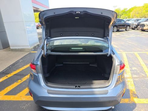 Used 2022 Toyota Corolla LE FWD image 6