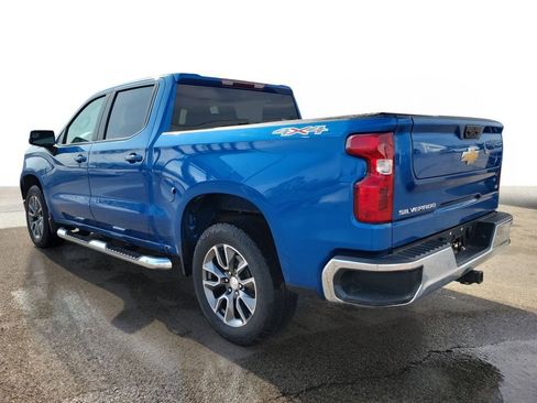 Used 2023 Chevrolet Silverado 1500 LT image 3