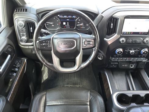 Used 2022 GMC Sierra 2500 Denali w/ Denali Ultimate Package AWD/4WD image 10
