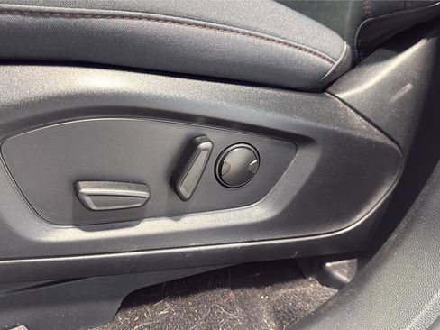 Used 2025 Ford Explorer Active image 22