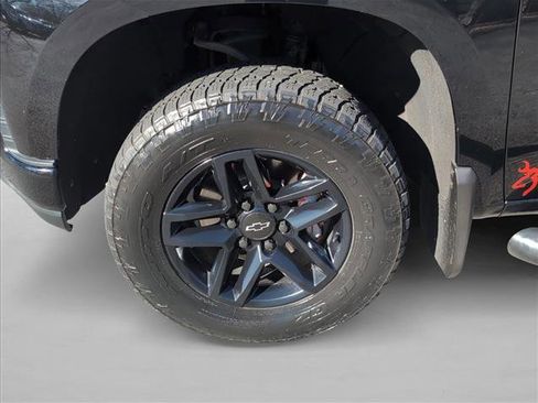 Used 2019 Chevrolet Silverado 1500 LT Trail Boss image 25