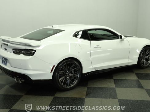 Used 2023 Chevrolet Camaro ZL1 RWD image 12