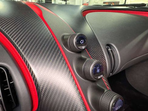 Used 2023 Bugatti Chiron Pur Sport image 20