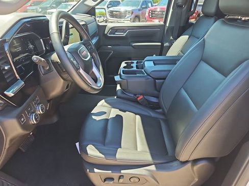 Used 2025 GMC Sierra 1500 SLT image 19