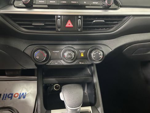 Certified 2024 Kia Forte LXS image 29