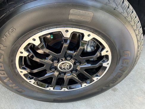 Used 2022 Toyota Tundra SR5 image 13