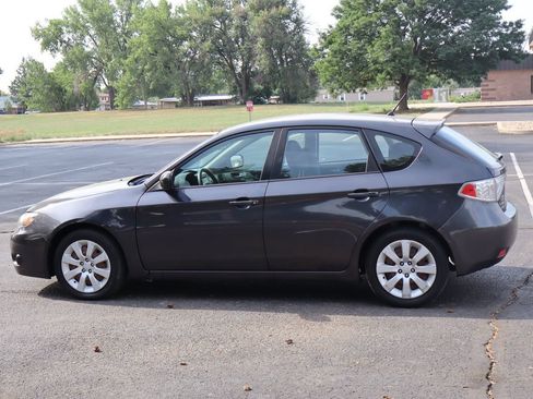Used 2010 Subaru Impreza 2.5i AWD/4WD image 8