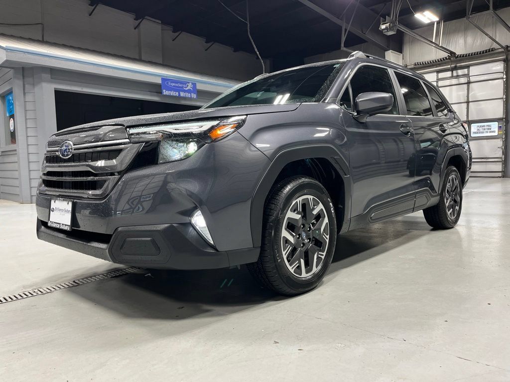 Used 2026 Subaru Forester Premium AWD/4WD image 3