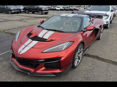 Used 2025 Chevrolet Corvette ZR1 w/ ZR1 Carbon Fiber Aero Package RWD image 7