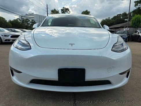 Used 2023 Tesla Model Y AWD image 5