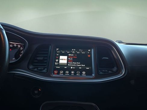 Used 2022 Dodge Challenger GT w/ Plus Package image 11