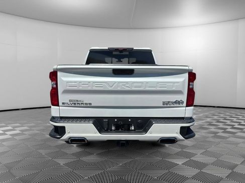 Used 2020 Chevrolet Silverado 1500 High Country w/ Technology Package AWD/4WD image 8
