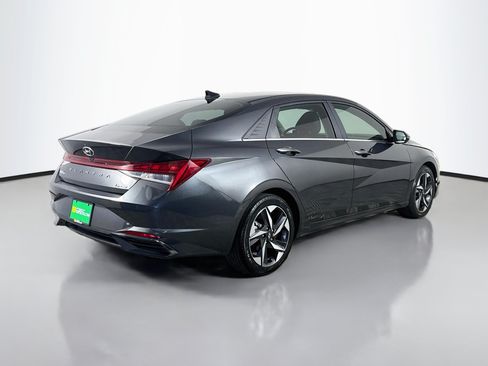 Used 2021 Hyundai Elantra Limited w/ Cargo Package FWD image 10