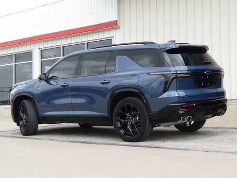 Used 2024 Chevrolet Traverse RS image 10