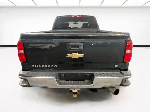 Used 2018 Chevrolet Silverado 2500 LT w/ LT Convenience Package AWD/4WD image 5