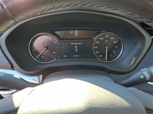 Used 2019 Cadillac XT4 Luxury w/ Cold Weather Package image 16