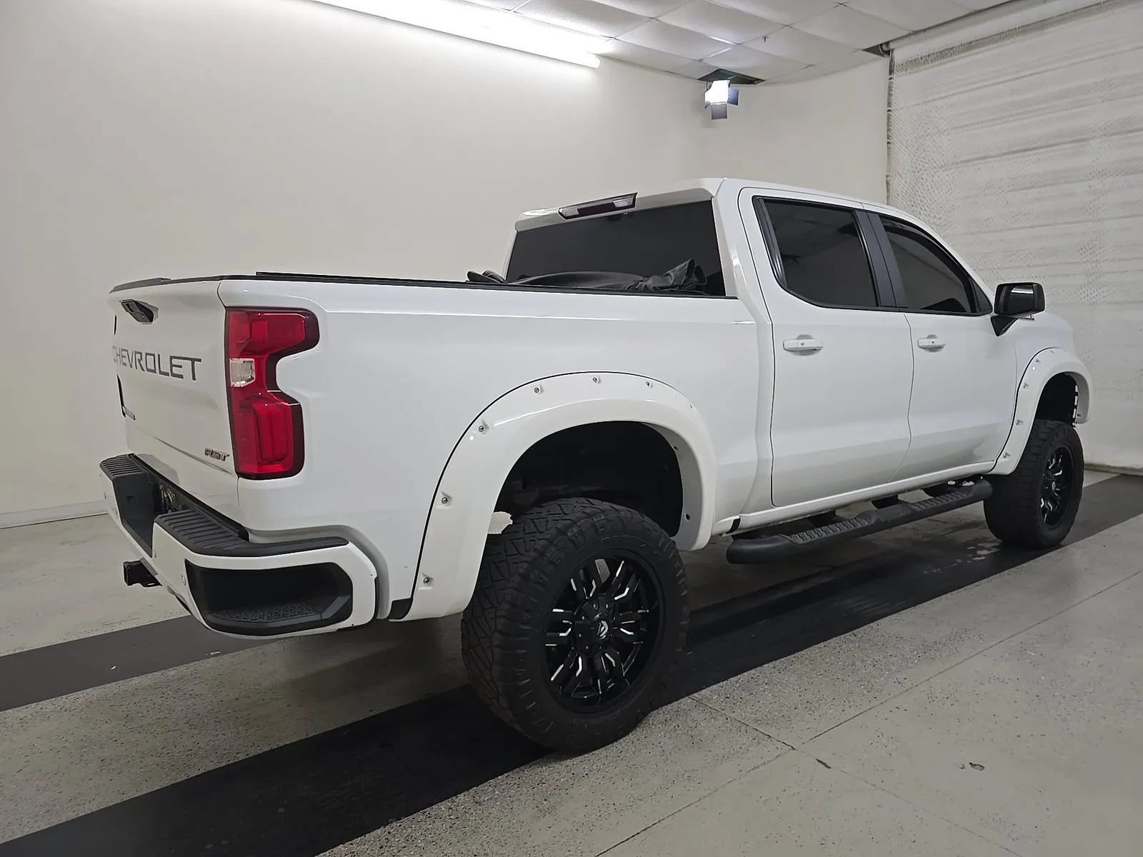 Used 2019 Chevrolet Silverado 1500 RST AWD/4WD image 3