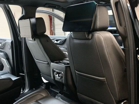 Used 2021 GMC Yukon Denali w/ Denali Premium Package image 37