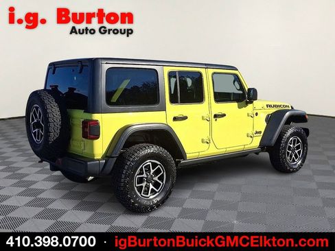 Used 2024 Jeep Wrangler Unlimited Rubicon AWD/4WD image 6