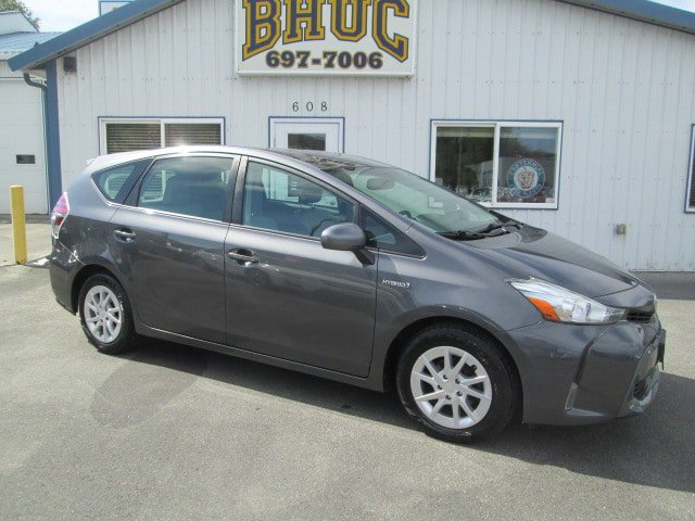 Used 2017 Toyota Prius V Four FWD image 1