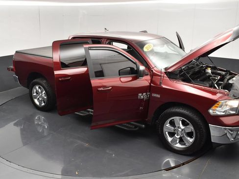 Used 2019 RAM 1500 Big Horn AWD/4WD image 34