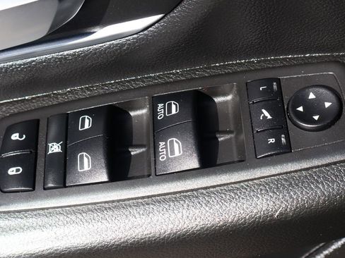 Used 2022 RAM 1500 Big Horn image 17