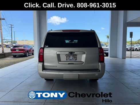 Used 2016 Chevrolet Suburban LTZ RWD image 5