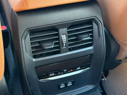 Used 2023 BMW i4 eDrive35 w/ Premium Package image 16