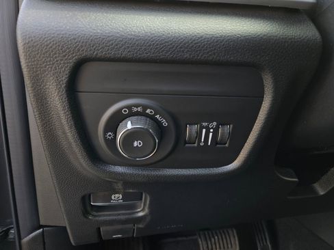 New 2026 Jeep Grand Cherokee L Limited w/ Limited Altitude Package AWD/4WD image 12