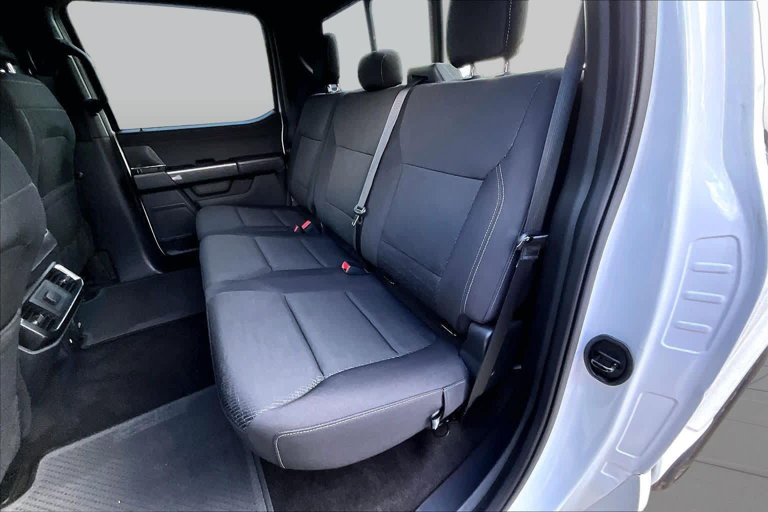 Used 2022 Ford F150 XLT w/ Equipment Group 302A High RWD image 23