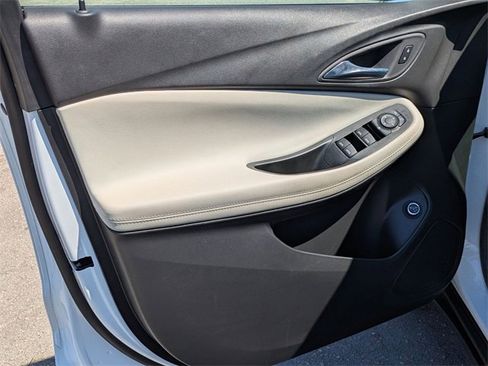 Used 2023 Buick Encore GX Select image 10